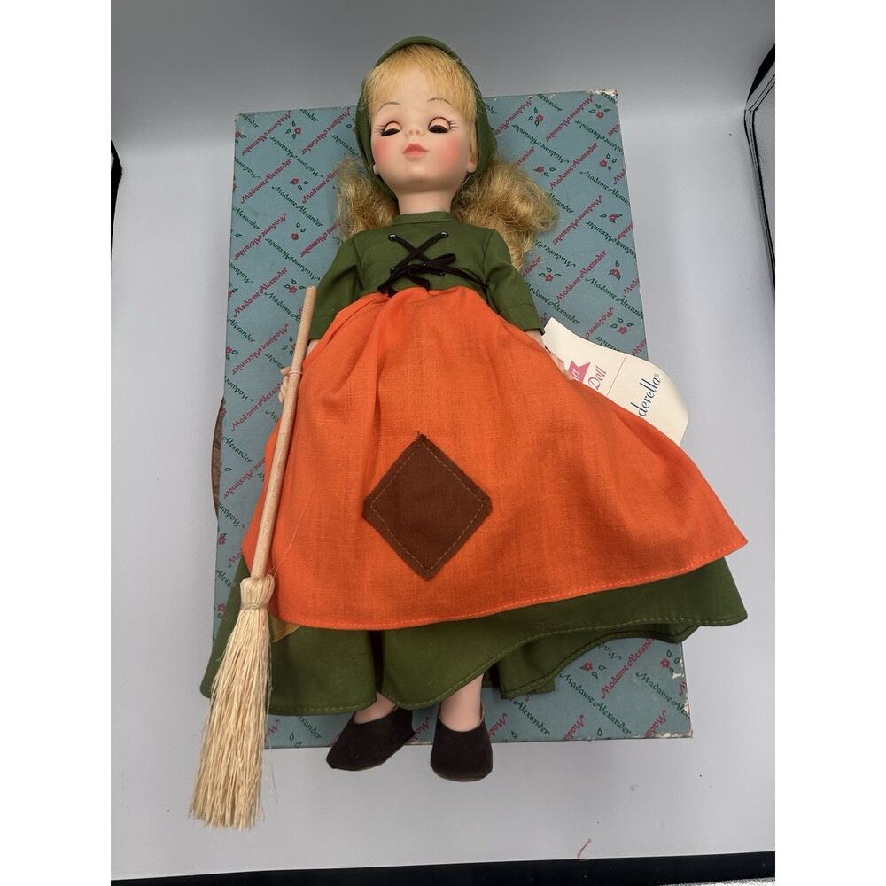 Vtg Madame Alexander Doll Poor Cinderella #1440 Blonde 12” w/ Original Box Tag - Picture 5 of 16